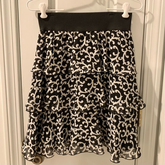 White House Black Market Skirt - Picture 1 of 1